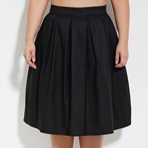Forever 21 + Black Plus Size Pleated A-line Skirt